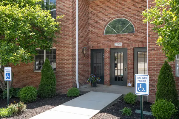 206 Spindle Top Lane #206, Fort Thomas, KY 41075