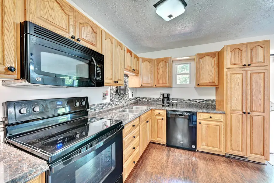 355 Merravay Drive, Florence, KY 41042 - #2