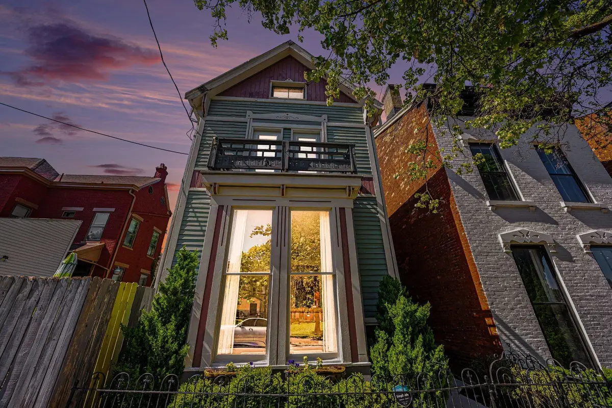 210 E 8th Street, Covington, KY 41011 - #1