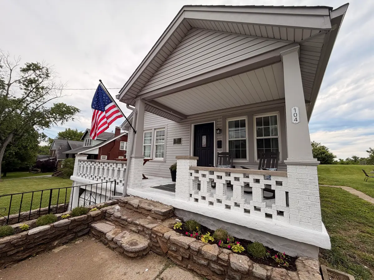 104 Washington Street, Alexandria, KY 41001 - #1
