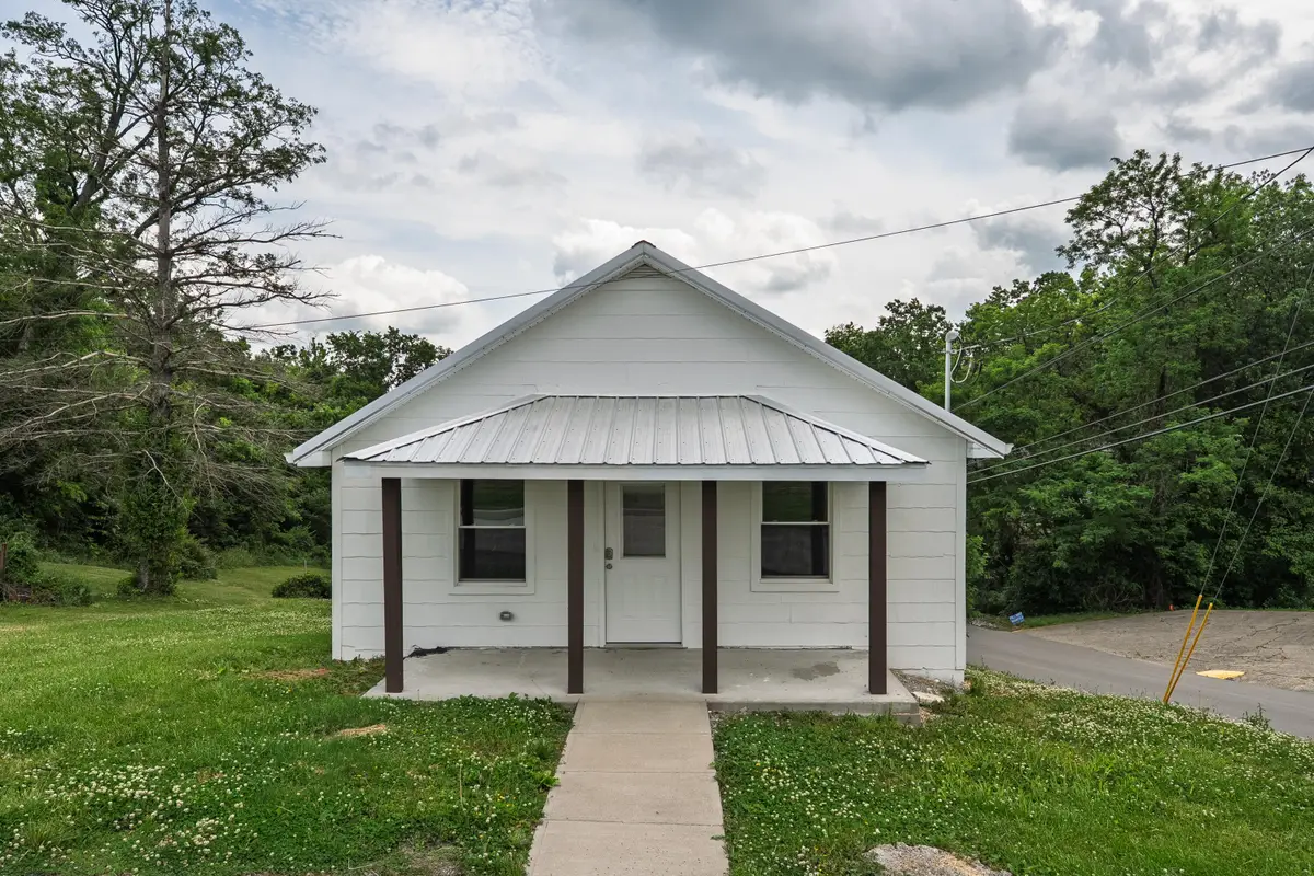 100 William Arnold Drive, Williamstown, KY 41097 - #1