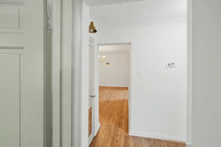 504 Hawthorne Street, Covington, KY 41014 - #2