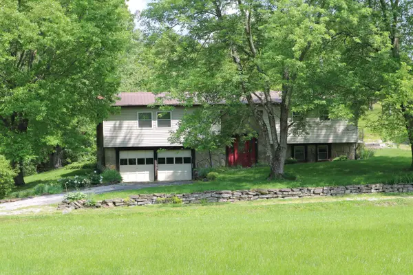 1747 Holts Creek Road, Foster, KY 41043