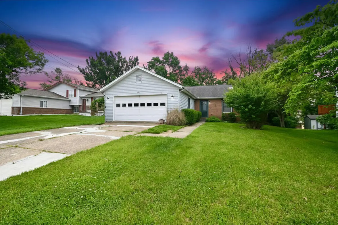 29 W Cobblestone Court, Florence, KY 41042 - #1