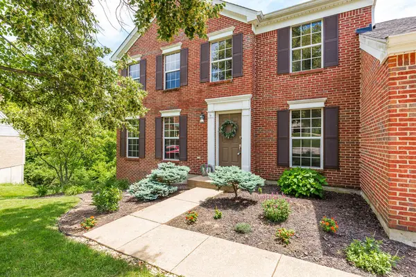 1967 Crescent Terrace, Crescent Springs, KY 41017