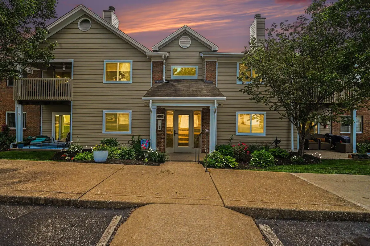 490 Lakeview Drive #205, Newport, KY 41071 - #1