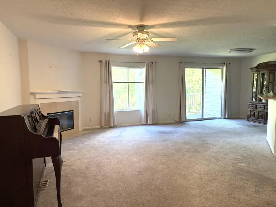 2120 Castlebar Court #202, Crescent Springs, KY 41017 - #3