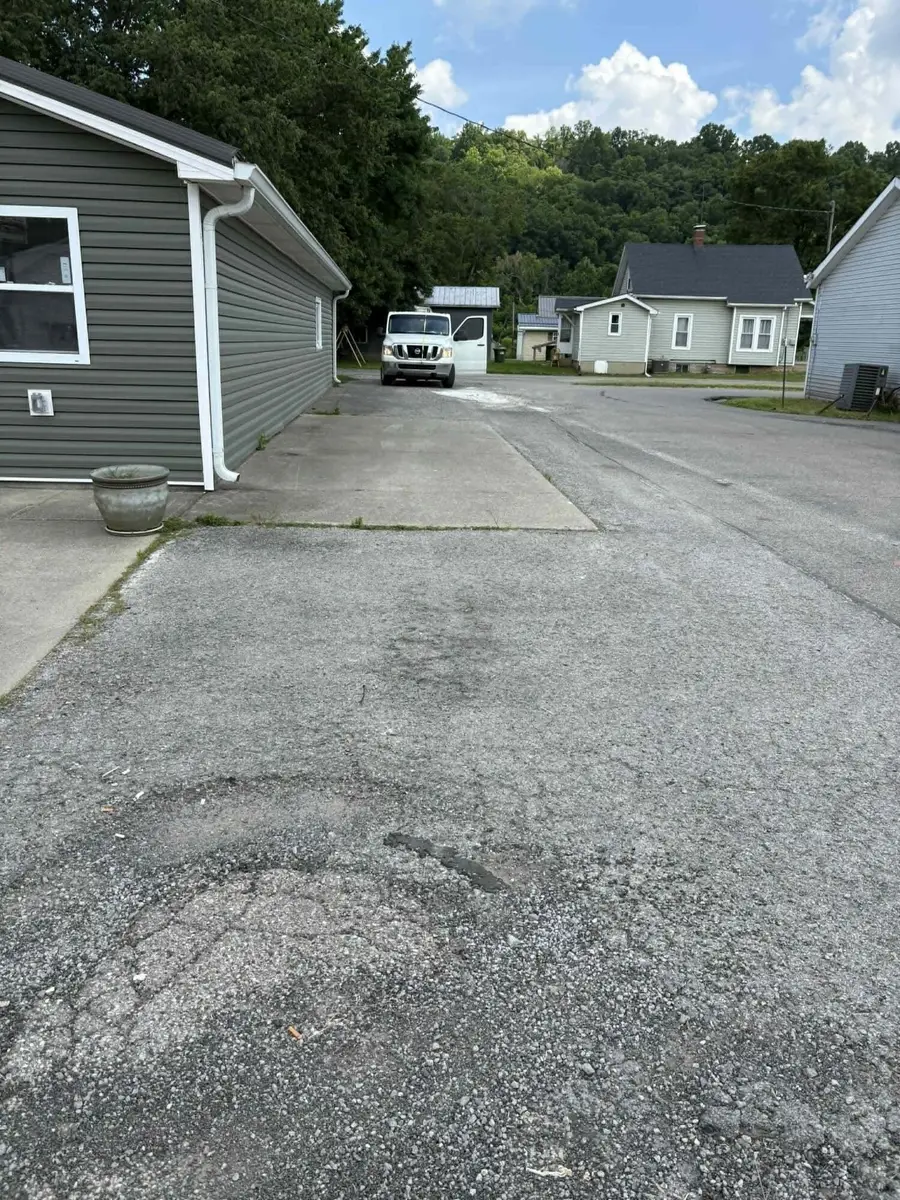1206 W Shelby Street, Falmouth, KY 41040 - #3
