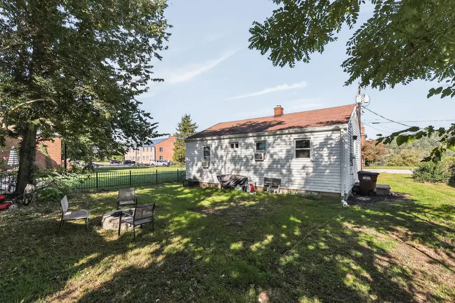 200 E High Street, Warsaw, KY 41095 - #3