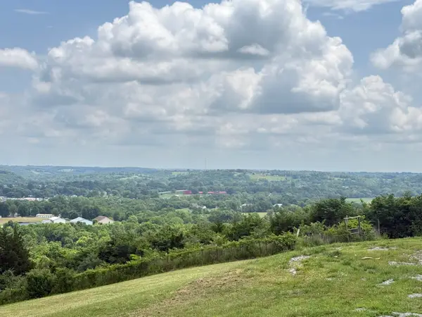 218 Sergeant Petrey Landing, Falmouth, KY 41040