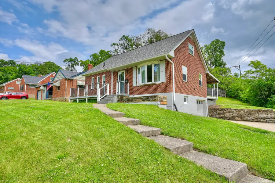 256 Clover Ridge Avenue, Fort Thomas, KY 41075 - #2