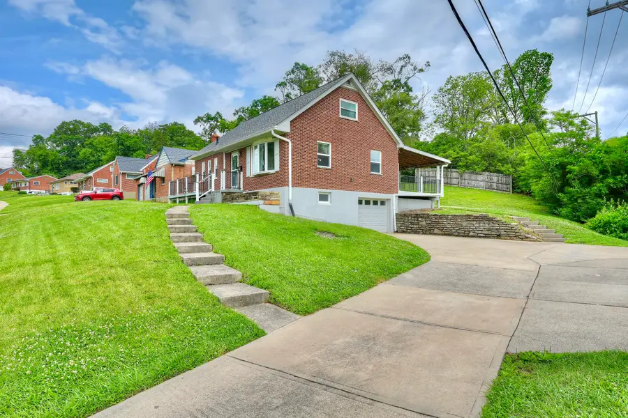 256 Clover Ridge Avenue, Fort Thomas, KY 41075 - #3