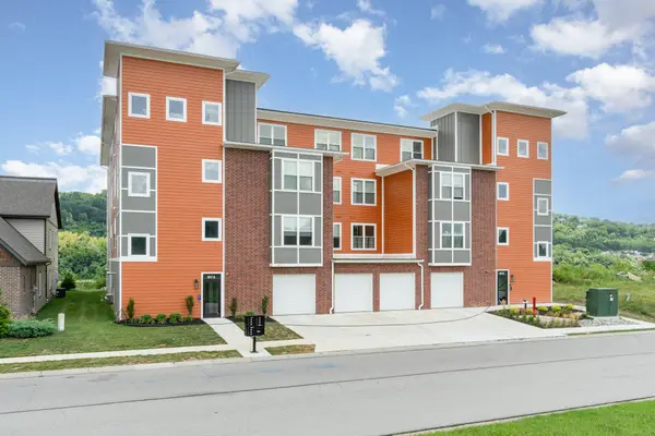 617 Manhattan Boulevard #302, Dayton, KY 41074