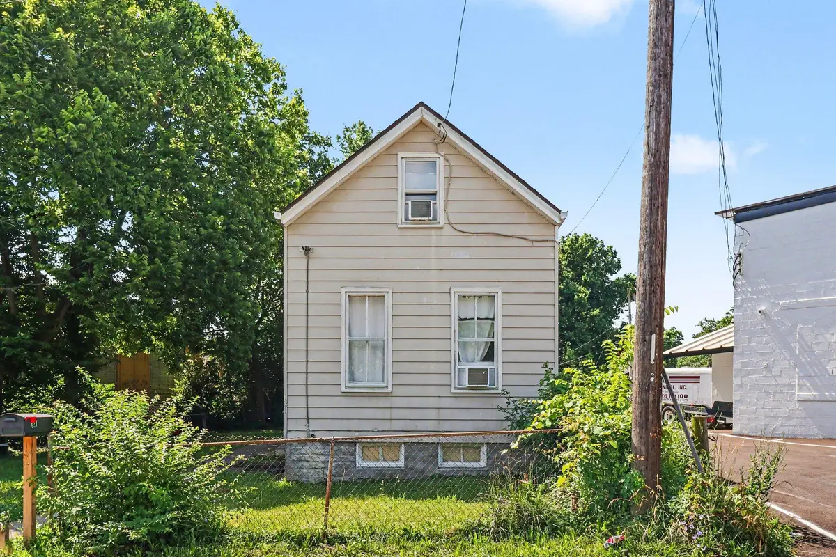 121 E 32nd Street, Latonia, KY 41015 - #1
