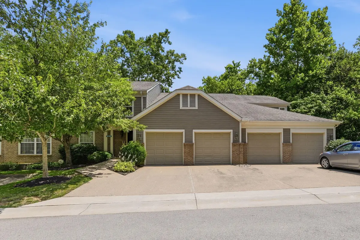 2133 Clareglen Drive #304, Crescent Springs, KY 41017 - #1