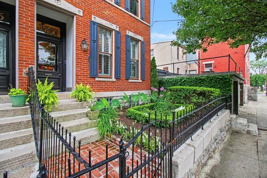 127 West Robbins Street, Covington, KY 41011 - #3