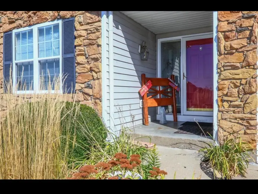 8484 Watersedge Drive, Florence, KY 41042 - #3