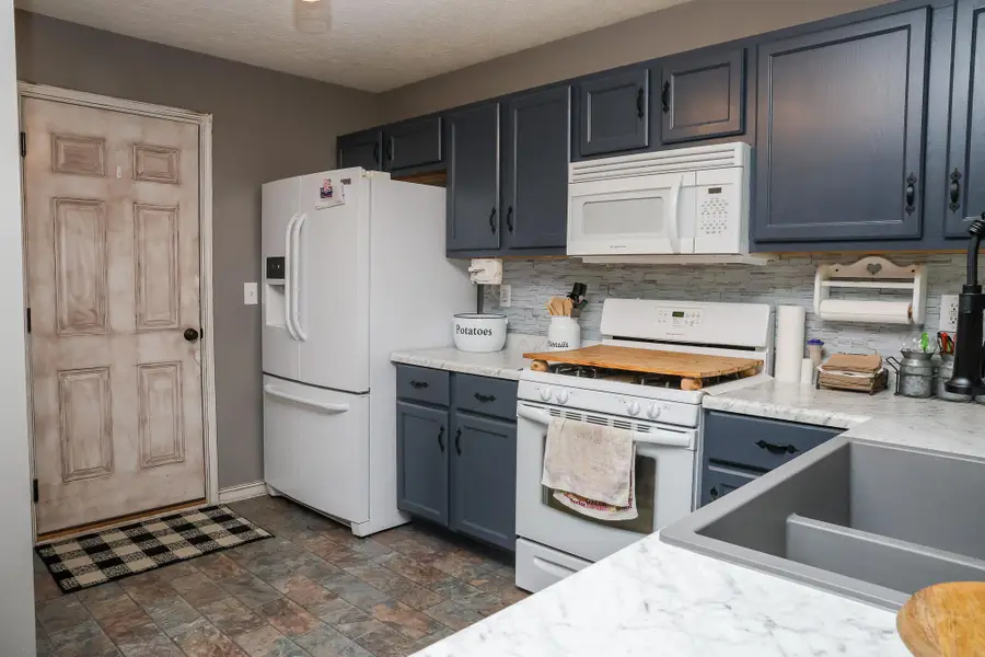 145 Friar Tuck Drive, Independence, KY 41051 - #2