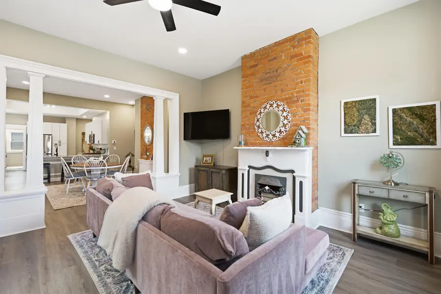 326 W 9th Street, Newport, KY 41071 - #3