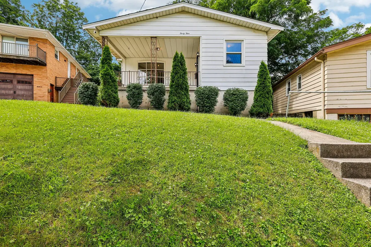 34 W Crescent Avenue, Newport, KY 41071 - #1
