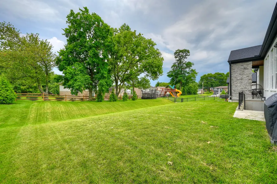 1013 Walburg Avenue, Villa Hills, KY 41017 - #3
