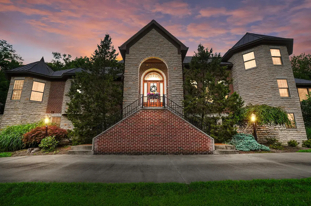 617 Mary Ingles Hwy #A, Highland Heights, KY 41075 - #1