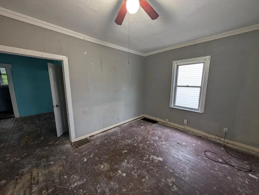 1518 Eastern Avenue, Covington, KY 41014 - #3