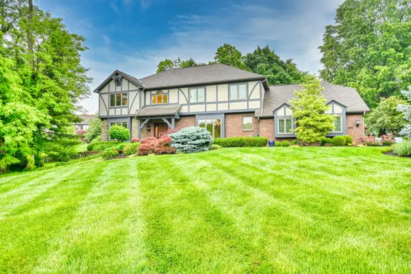 906 Squire Hill Court, Crescent Springs, KY 41017