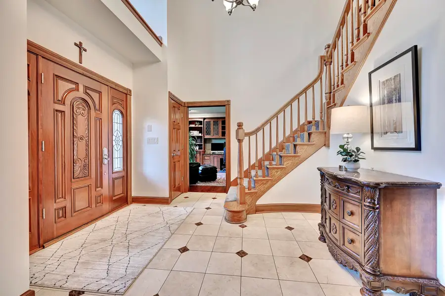 906 Squire Hill Court, Crescent Springs, KY 41017 - #2