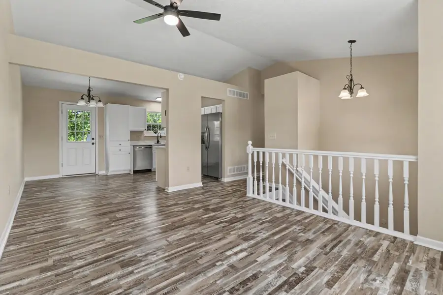 1052 Fallbrook Drive, Elsmere, KY 41018 - #2