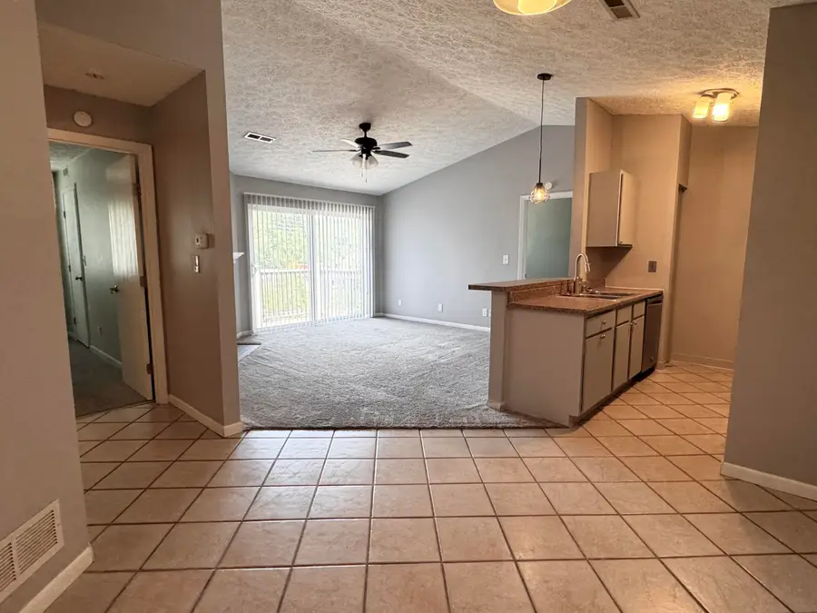 38 Woodland Hills Drive #12, Southgate, KY 41071 - #2