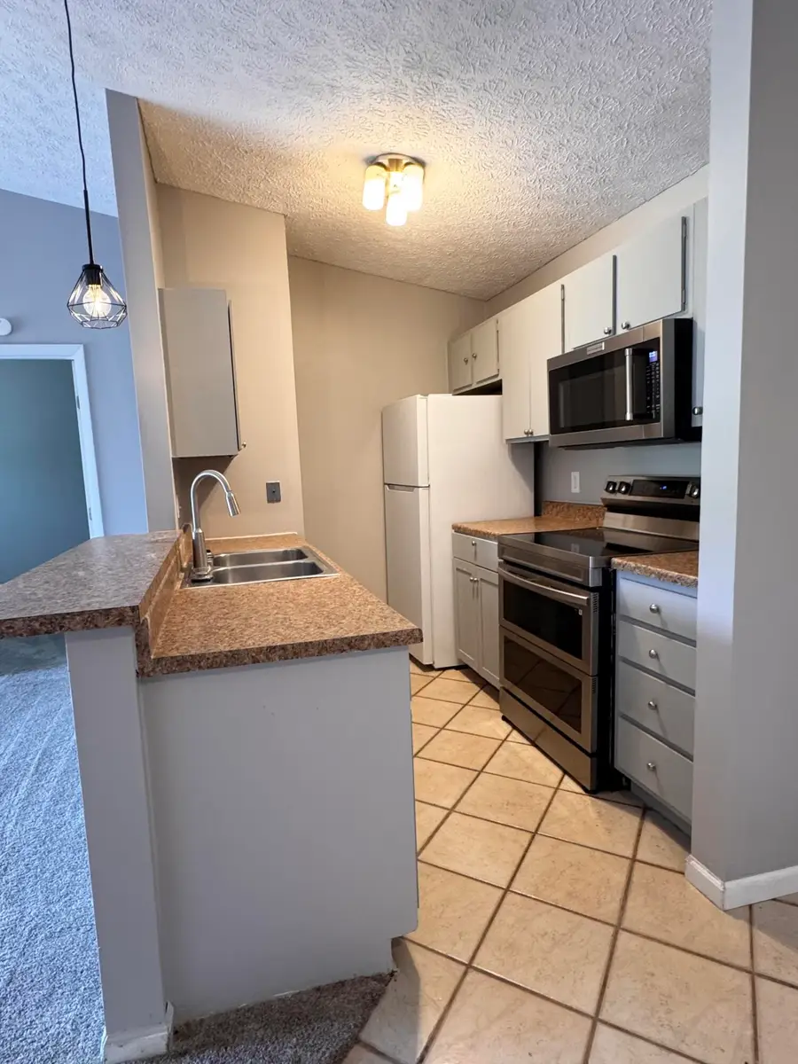 38 Woodland Hills Drive #12, Southgate, KY 41071 - #3