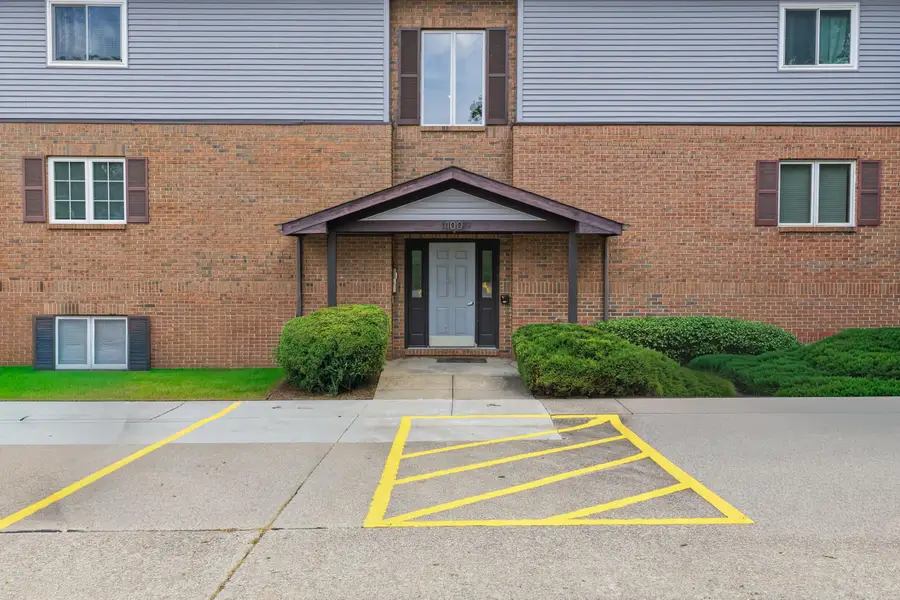 111 Highland Trace, Highland Heights, KY 41076 - #2