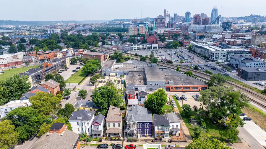 128 W 10th Street, Covington, KY 41011 - #2