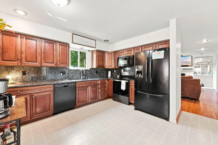 88 Thompson Avenue, Fort Mitchell, KY 41017 - #3