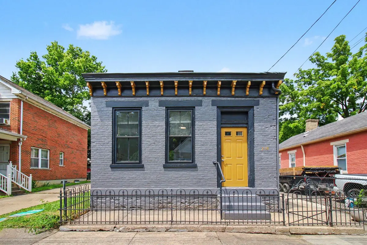 218 Pleasant Street, Covington, KY 41011 - #1