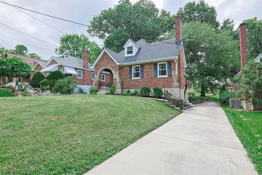 16 W Crittenden Avenue, Fort Wright, KY 41011 - #2