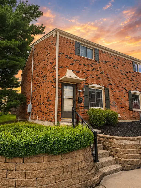 6919 Curtis Way, Florence, KY 41042