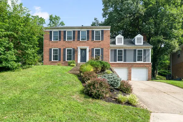 2072 Periwinkle Court, Crescent Springs, KY 41017