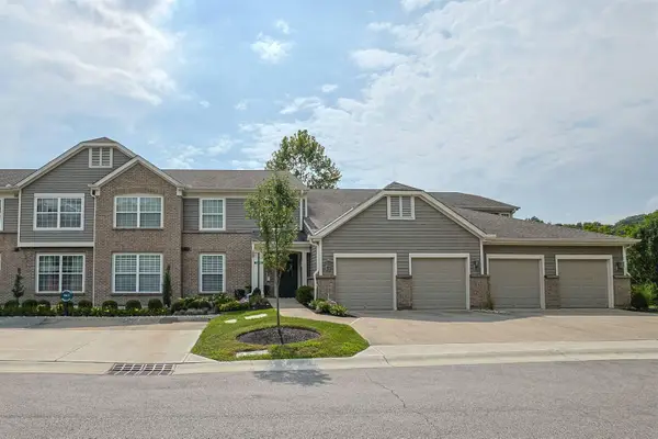 2118 Castlebar Court #104, Crescent Springs, KY 41017