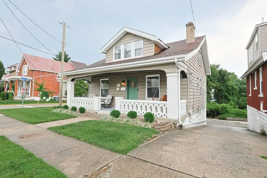 201 W Walnut Street, Southgate, KY 41071 - #2