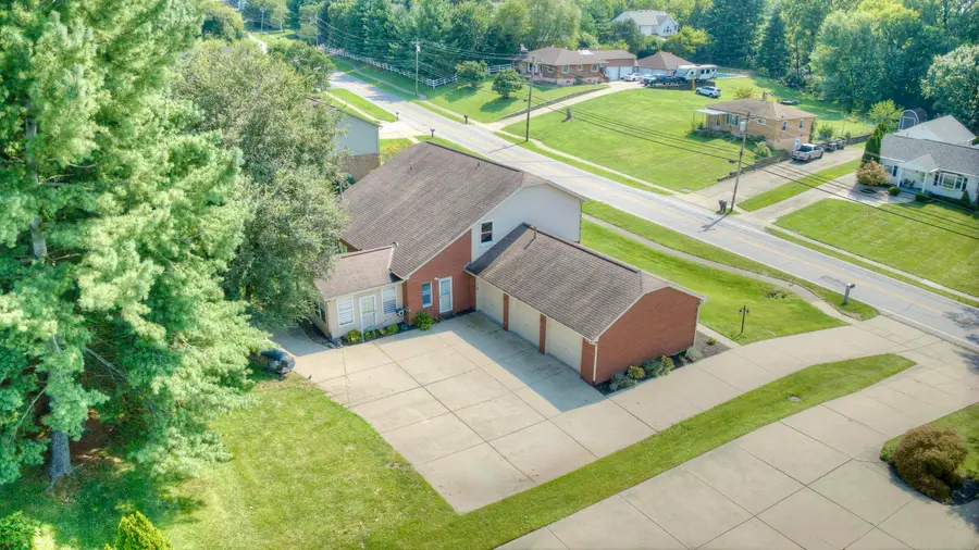 2232 Amsterdam Road, Villa Hills, KY 41017 - #2