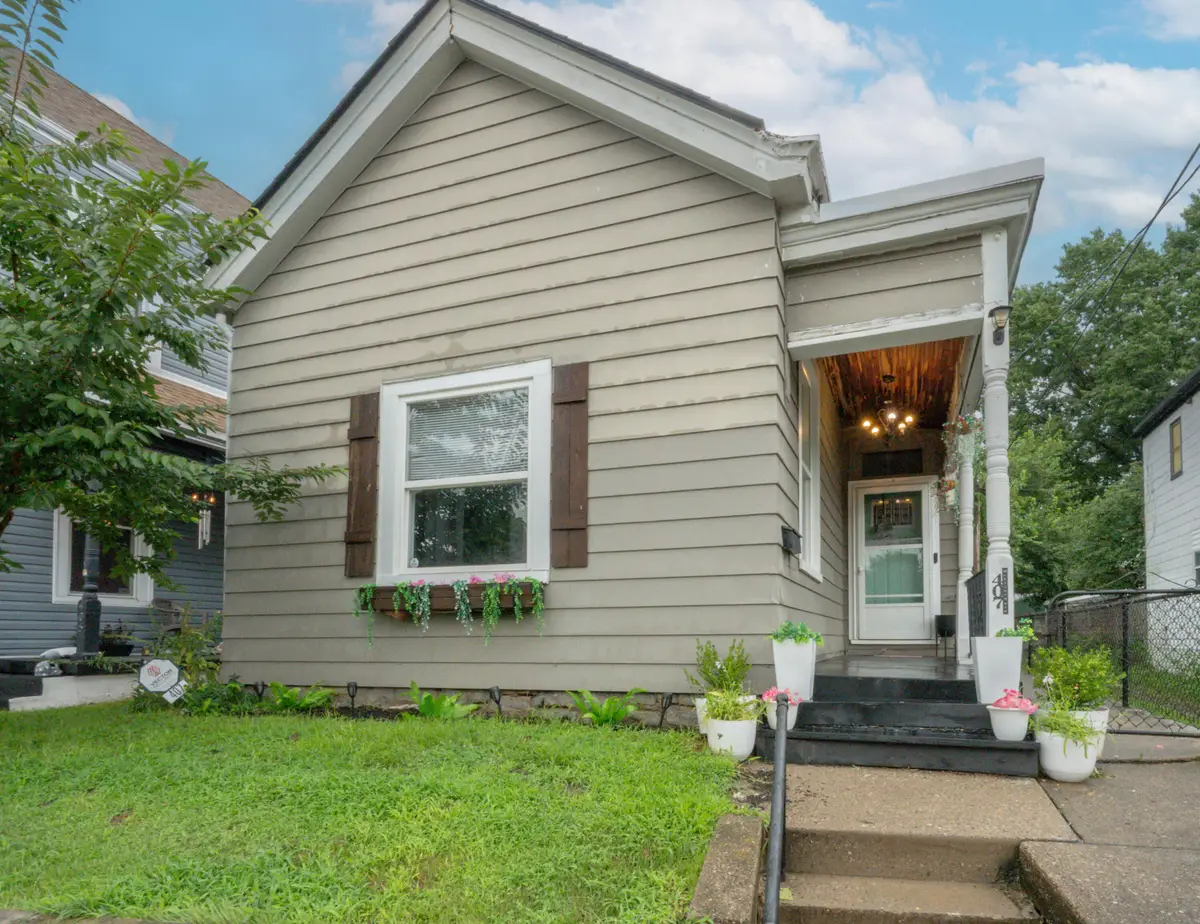 407 Mckinney Avenue, Dayton, KY 41074 - #1