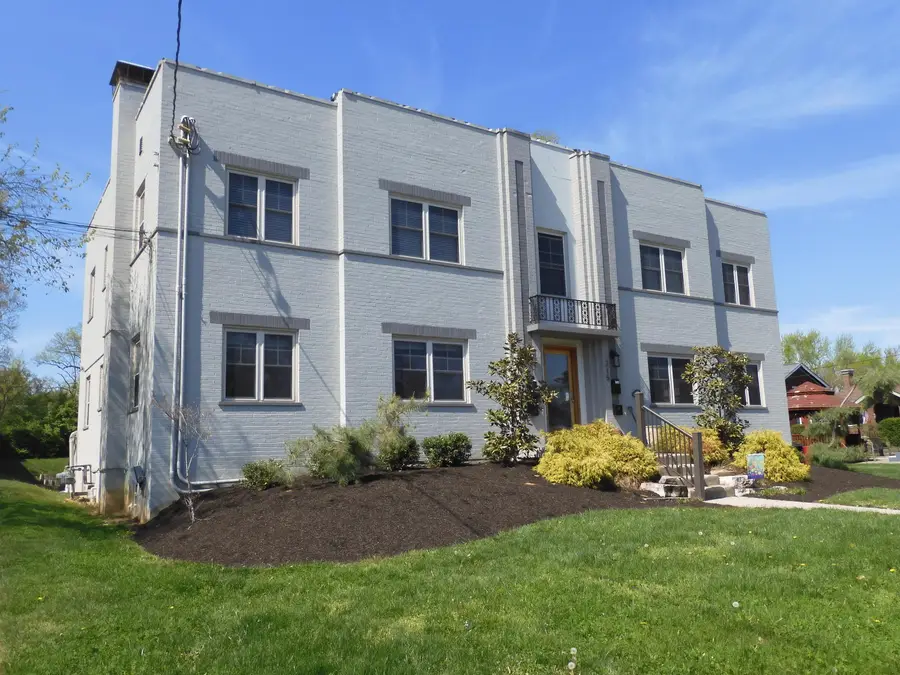 215 S Fort Thomas Avenue, Fort Thomas, KY 41075 - #3