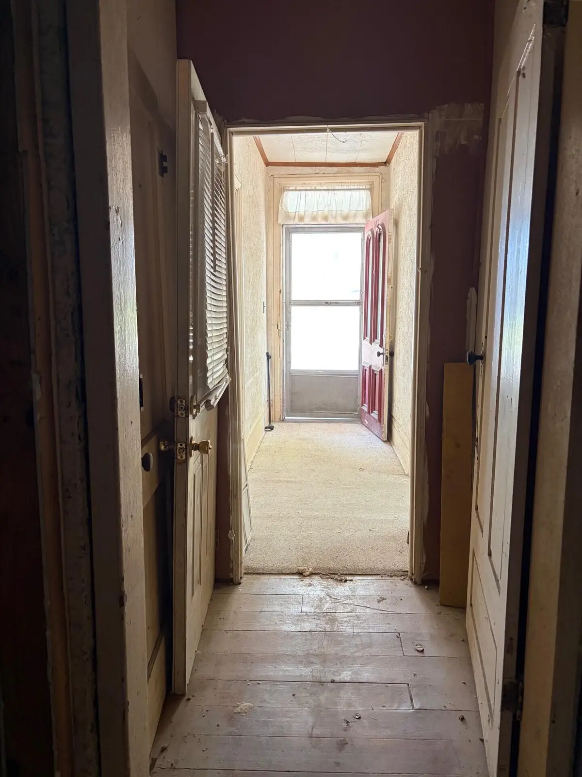 105 W 4th Street, Maysville, KY 41056 - #1