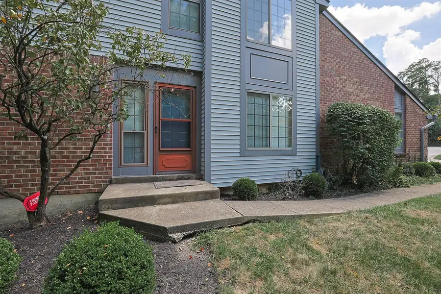2734 Brookdale Court, Crestview Hills, KY 41017 - #2