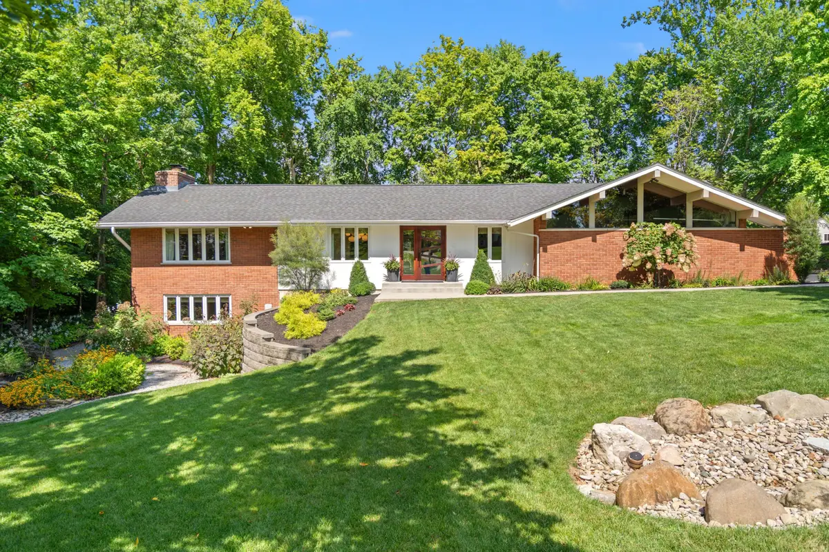 140 Rossmoyne Drive, Crestview Hills, KY 41017 - #1