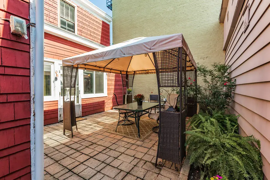 327 Lafayette Avenue, Bellevue, KY 41073 - #3