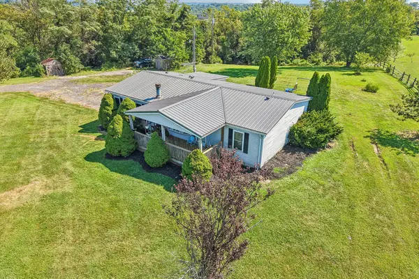 80 Clifford Lane, Jonesville, KY 41052