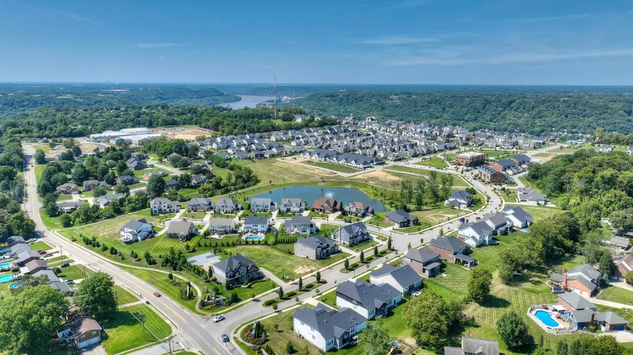 1097 Walburg Avenue, Villa Hills, KY 41017 - #3